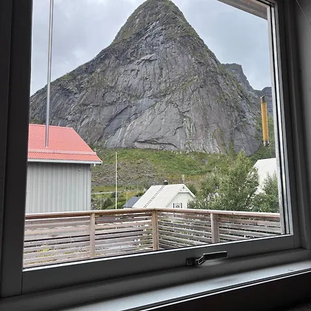 펜션 Reine With A View